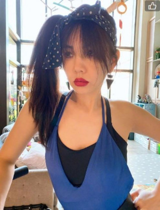 Ella連體健身衣秀好身材意外撞臉泫雅 粉絲贊40歲狀態真好
