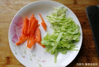 夏日涼拌面，微辣哦，蔬菜隨你心