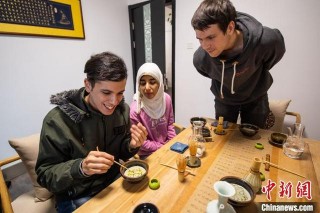 外國留學生體驗茶文化：希望學習更多茶藝技巧