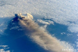 遙遠的憤怒：太空看到的猛烈火山