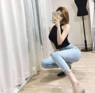 拒絕王思聰的韓國女主播，九頭身大長腿曲線身材，魅力十足