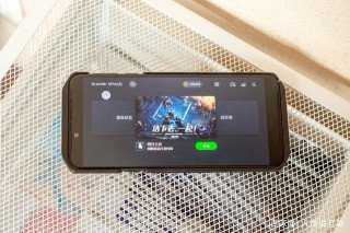黑鯊遊戲手機 Helo 測評：生為競技，全面升級