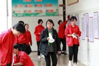 這個為孩子樹榜樣的故事，家長們評說紛紜，女孩家長都持支持態度