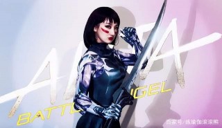 健身女教練cos阿麗塔，身材緊實線條美，多項榮譽加身