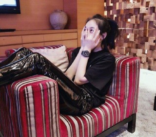 宋茜回家吃豪華大餐，網友：怎麼吃也吃不胖！