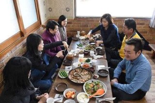 貴州的美食居然成為了一道特色？遊客：來的時候沒說味道這麼重啊