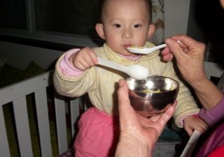 小兒院士，研究積食60年！勸告：做好3件事，積食或不攻自破