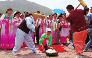 年糕的主場在南方？北方的年糕也不差，打出來的延邊美食是傳統