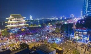 我國“最繁華”的城市，有著美食和美景，被稱為娛樂之都