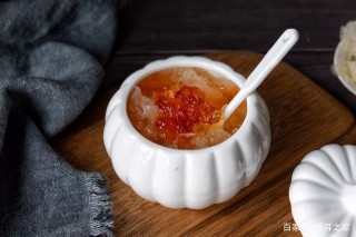 解讀桃膠銀耳羹做法，分享美食經驗，銀耳吃法技巧！