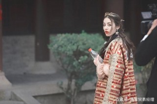 潮流時尚：穿古裝的迪麗熱巴，神仙小姐姐一身西域之美！