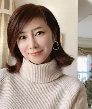 日本42歲阿姨走紅網絡，身姿凹凸魅力優雅，網友：咋保養的