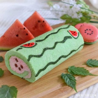 看了這位日本博主的美食曬照，在蛋糕上畫畫，真的太有才華！