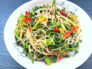 立冬後，此菜葉不要扔，制作涼拌菜，酸辣爽口，美味好吃，不浪費