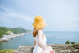 男人若是假裝愛你，會有這些“浮誇”的表現