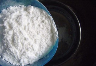家裡瓷磚天天擦還髒？老保姆教你一招，瓷磚立馬乾凈的像新的一樣