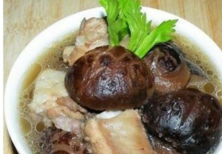家庭聚會上，好友做了一桌子菜，我最喜歡這幾道菜，菜譜分享給你