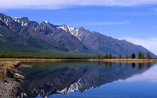世界最深的貝加爾湖，深度足以淹沒泰山吞下大海，如今卻光輝不在