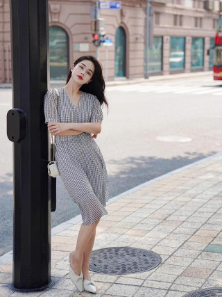 職場女性拍照技巧，跟著擺拍，氣質滿滿、精神又好看