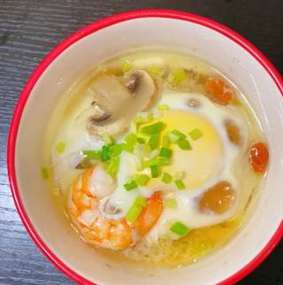 肉末往碗裏一壓直接蒸，媽媽的拿手菜，原汁原味鮮甜美味，巨好喝_營養_口蘑_肉餅