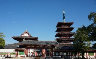 南北朝建立的一家公司，專注於一種特殊行業，至今已有1400年歷史