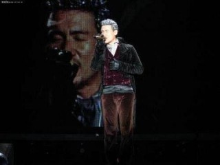 張學友世界演唱會開唱，男子在酒店趁亂多次拍打歌神