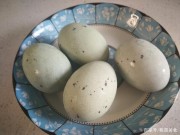 凉拌皮蛋时，“3味”料是去腥增鲜关键，每1样都能