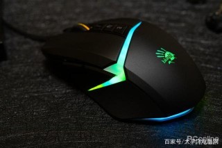 RGB電競神器 血手幽靈V8M Max遊戲鼠標上手
