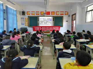 “天宮課堂”開課！碧雲中心完小的師生們同步實驗，感受天地差異中的科學奧秘