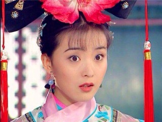 同樣出演過「晴格格」，王艷一直沒突破自己，趙麗穎卻成為一線