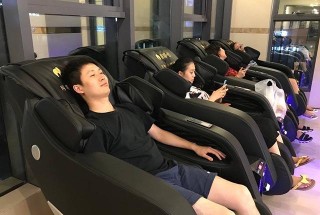 這一類人“熱衷”保健品？每月花費千元，背後會是智商稅嗎？