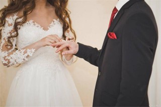 與自己戀愛，幸福婚姻就在你手裏