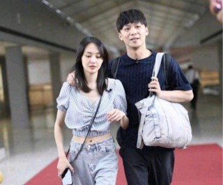 細思極恐，鄭爽孩子出生，她卻依然什麼事沒發生一樣活躍在娛樂圈