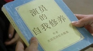 國服韓信被迫道歉，聯盟餘小C無奈歎息，競技遊戲為何演員猖獗