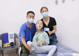 青年人，請對自己提要求：要“有志氣、骨氣和底氣”