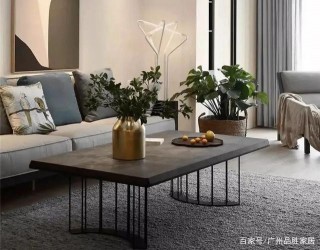 極簡=黑白灰？多彩極簡風，引領流行時尚