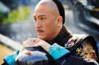 保泰：父親是康熙哥哥，連襟為廢太子，因站錯隊被革去親王爵位_福全_政治_雍正
