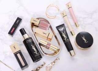 妝容大PK，我們用YSL大熱產品上妝，究竟誰贏了？