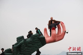 春節臨近 重慶旅遊經濟回暖升溫