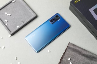 Carry全場！iQOO 5強悍性能加持，帶來電競級遊戲體驗