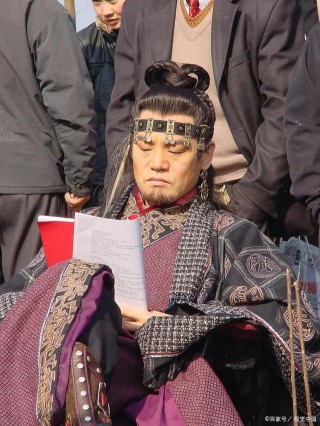 範雎是小人嗎？他的歷史功勞和張儀相比，哪個更高？