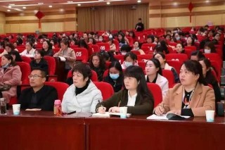 渭南桃園學校教師參加臨渭區統編教材培訓 用專業守護文化根基