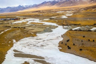 僅成立2年的地級市，平均海拔4500米，一棵樹都長不出來