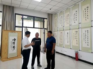 市紀委監委派駐市文旅局紀檢監察組調研鄂前旗文化事業發展工作