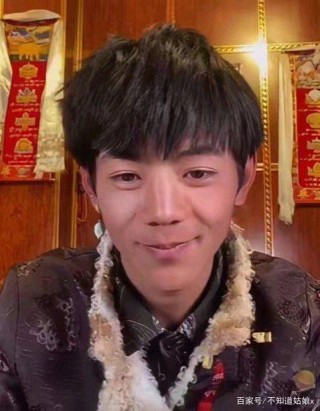 最近爆火的藏族男孩，會成為娛樂圈下一個神話嗎？