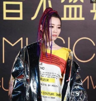 沒氣場就別梳髒辮啦，蔡依林畫風突變，吳亦凡野性，只有她是真髒