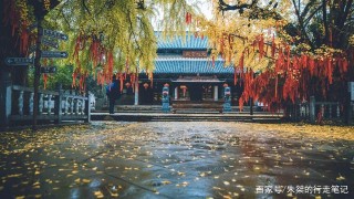 安徽首批歷史文化名城之一，境內歷史文化古跡眾多，且不收門票