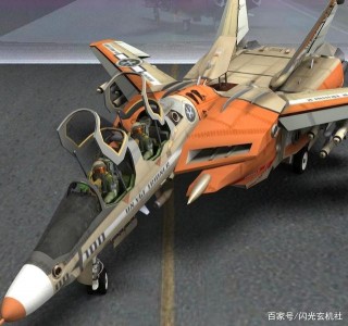 懷舊動漫《太空堡壘》：超時空要塞中的實習女武神VF-1D