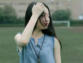 學校女生這4個舉動自認是“小仙女”，男生都不正眼看，嫌太幼稚