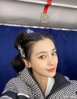 性感女神Angelababy美甲，娛樂圈頂流美妝博主，完美至極